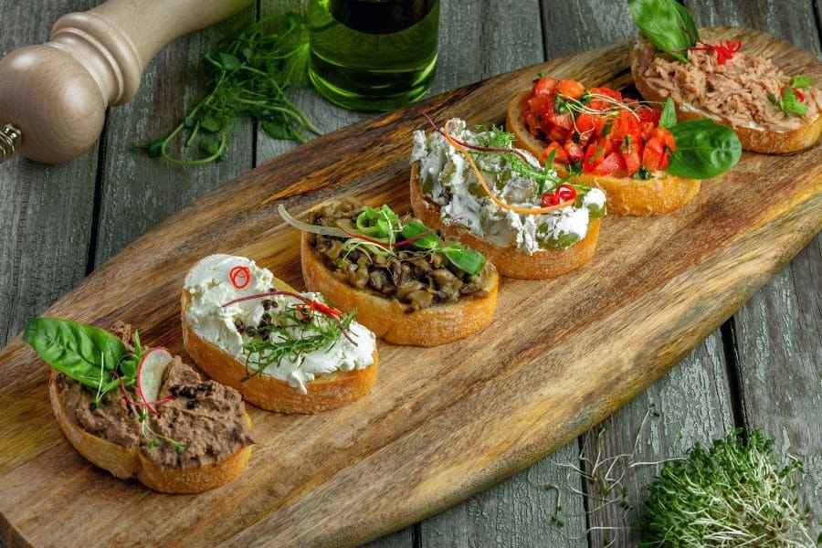 Bruschetta w różnych wersjach