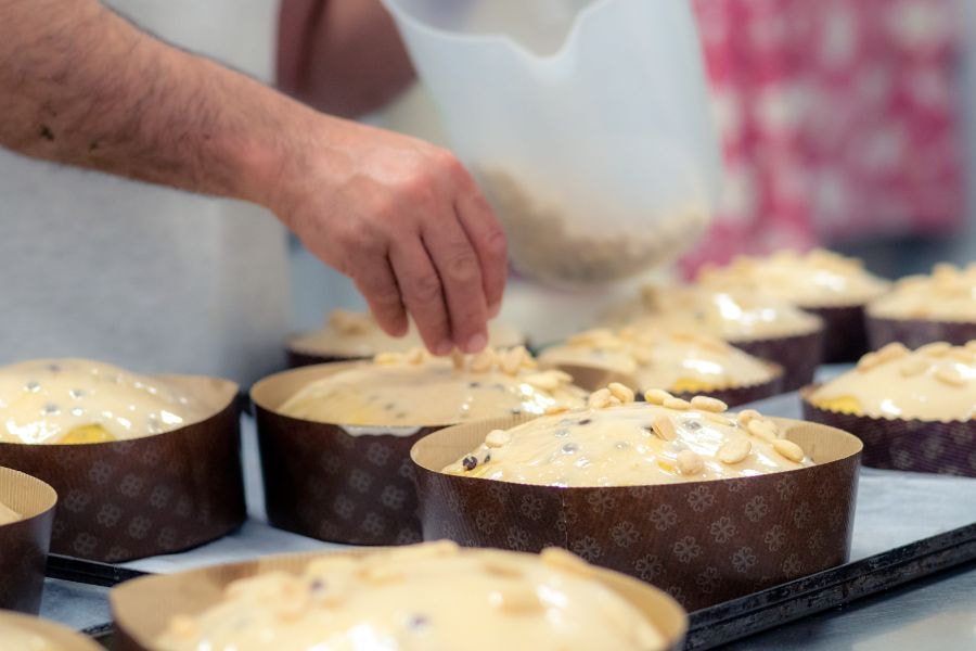 Wypiekanie włoskiej babki Panettone