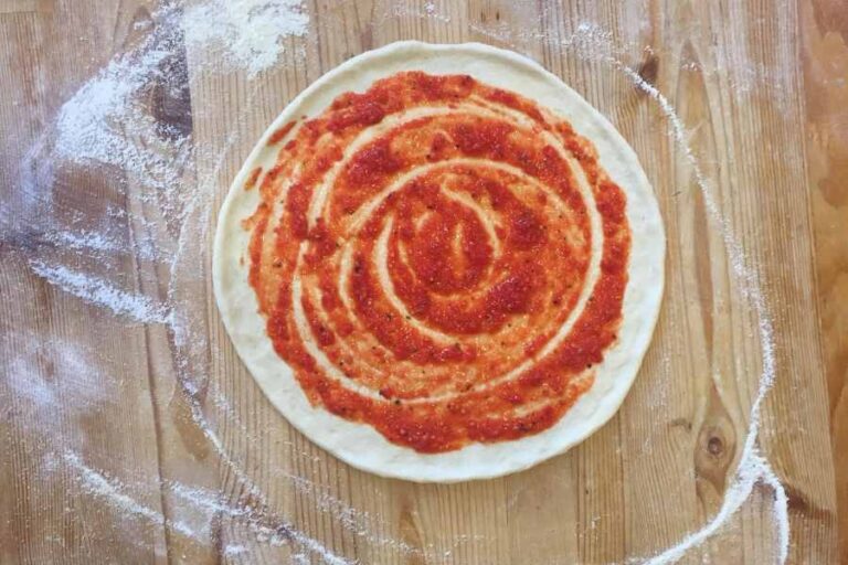 sos do pizzy z ketchupu